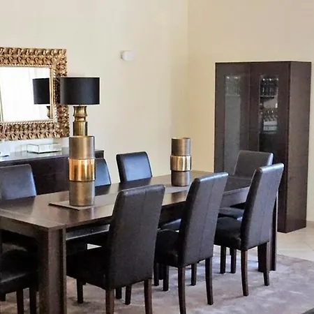 Vale Do Garrao Sleeps 8 With Pool Air Con And Wifi Villa Quinta do Lago
